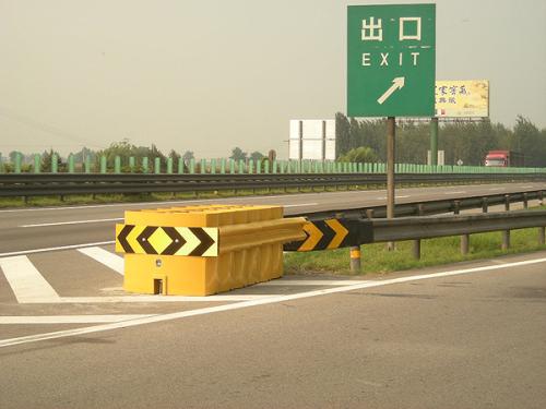 芜湖鸠江区导向防撞垫